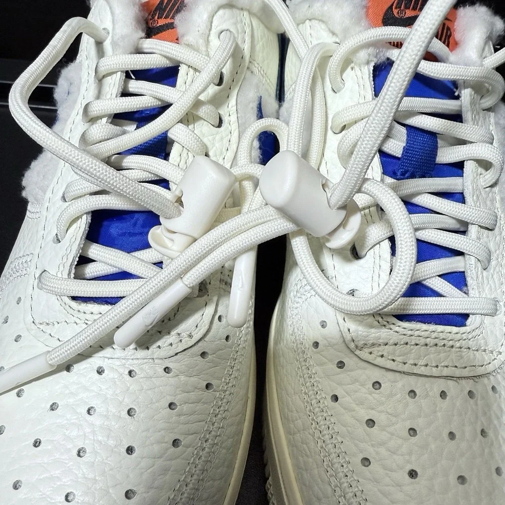 Nike Air Force 1 '07 Womens Size 5 White Sherpa Fleece DO6680-100‎ Blue Coconut
